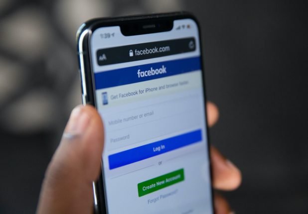 Nouvelle fonctionnalité Facebook Ads : les stickers publicitaires
